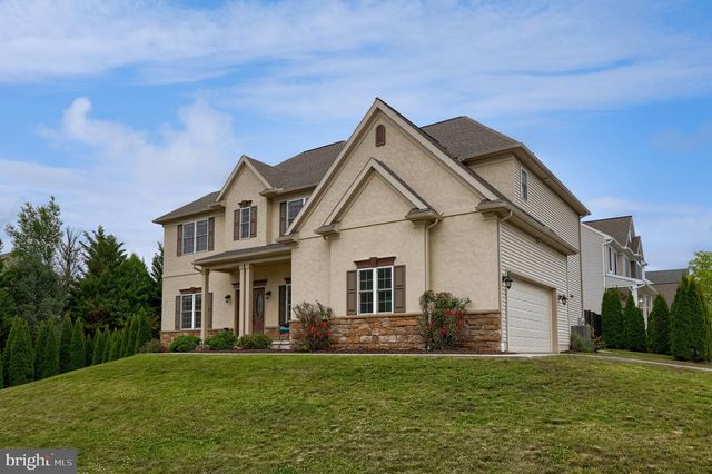 336 ROYAL HUNT WAY, Lititz, PA 17543