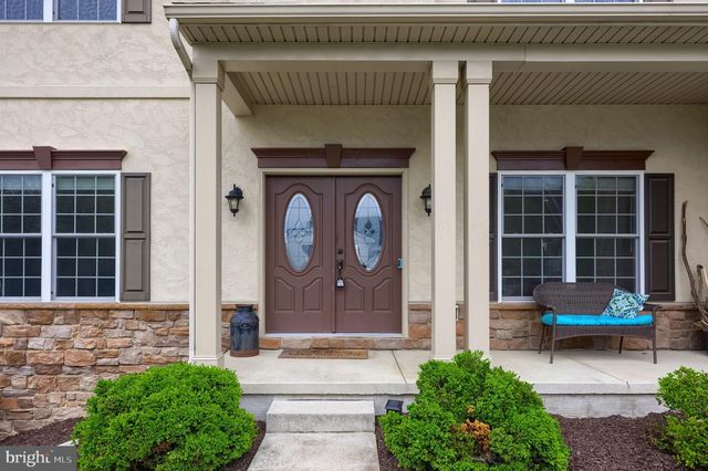 336 ROYAL HUNT WAY, Lititz, PA 17543