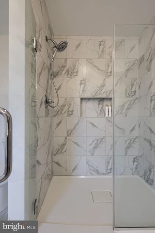 336 ROYAL HUNT WAY, Lititz, PA 17543
