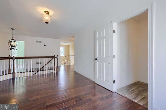 336 ROYAL HUNT WAY, Lititz, PA 17543