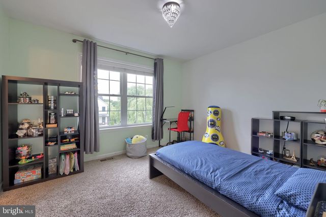 336 ROYAL HUNT WAY, Lititz, PA 17543