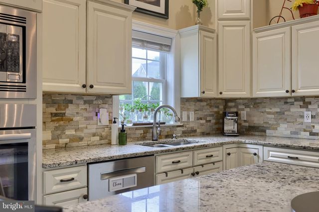 336 ROYAL HUNT WAY, Lititz, PA 17543