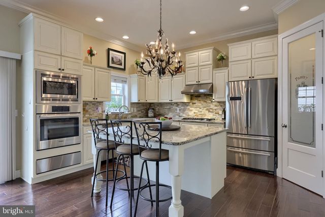 336 ROYAL HUNT WAY, Lititz, PA 17543