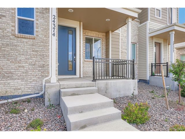 24374 E 42nd Ave, Aurora, CO 80019