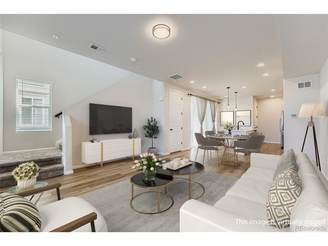 24374 E 42nd Ave, Aurora, CO 80019