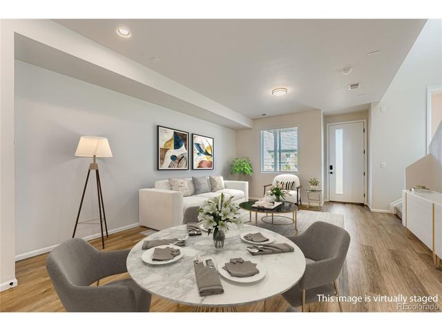 24374 E 42nd Ave, Aurora, CO 80019