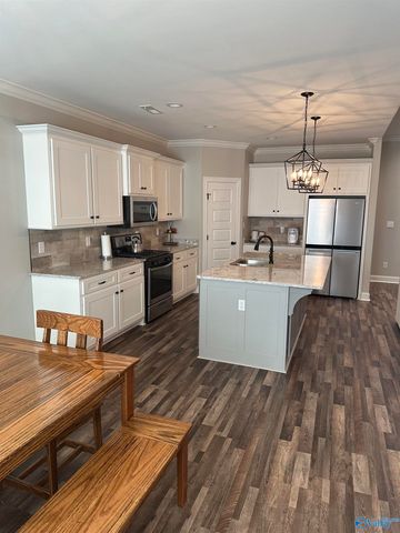 15100 Blackburn Road, Athens, AL 35611