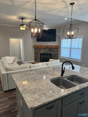 15100 Blackburn Road, Athens, AL 35611