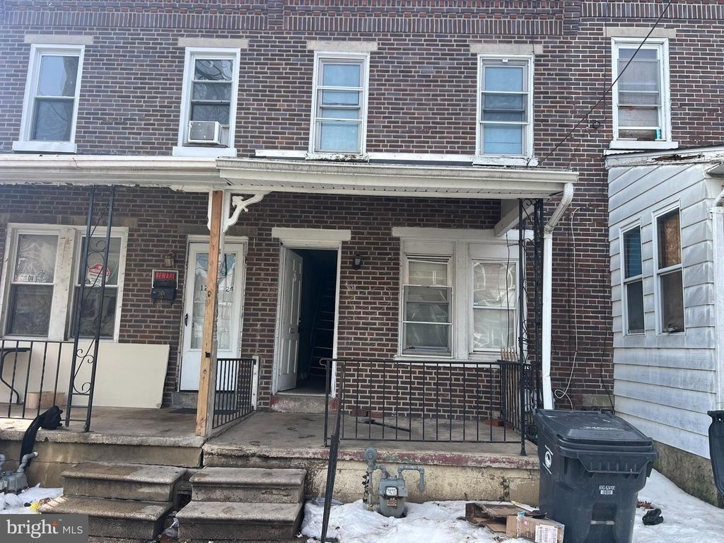120 E 24TH ST, Wilmington, DE 19802