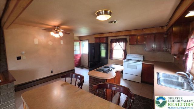 1237 Keller Road, Bushkill Twp, PA 18091