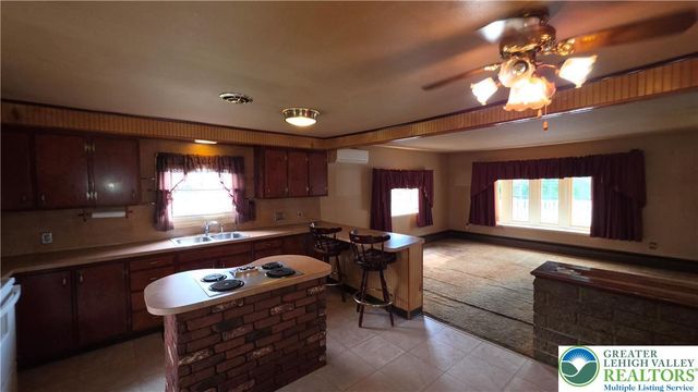 1237 Keller Road, Bushkill Twp, PA 18091