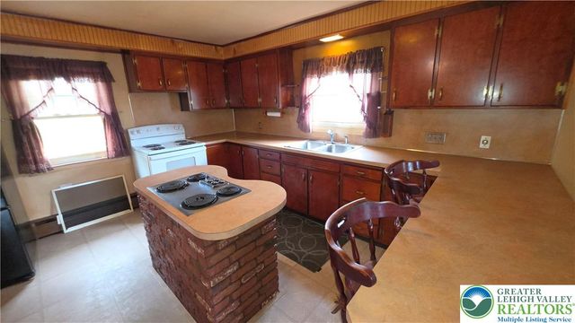 1237 Keller Road, Bushkill Twp, PA 18091