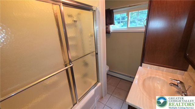 1237 Keller Road, Bushkill Twp, PA 18091