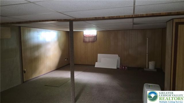 1237 Keller Road, Bushkill Twp, PA 18091