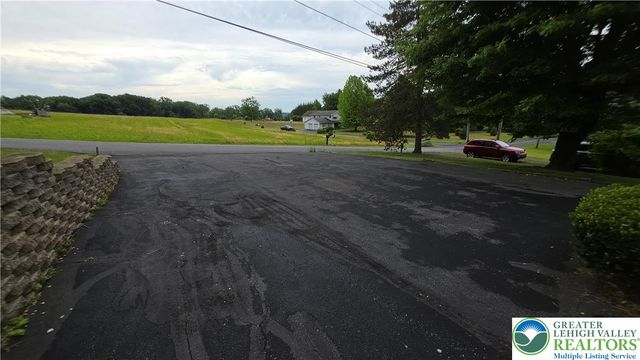 1237 Keller Road, Bushkill Twp, PA 18091