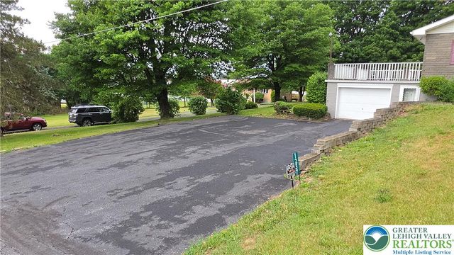 1237 Keller Road, Bushkill Twp, PA 18091