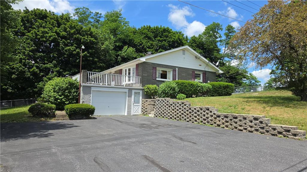 1237 Keller Road, Bushkill Twp, PA 18091