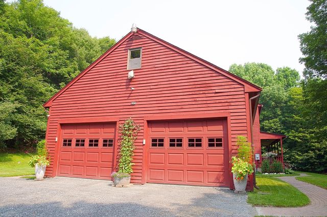 390 Zabarsky Road, St. Johnsbury, VT 05819