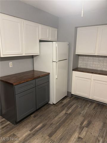 1019 Quilliams Road, Cleveland Heights, OH 44121