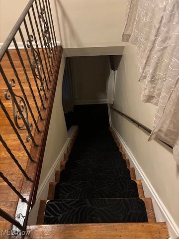 1019 Quilliams Road, Cleveland Heights, OH 44121