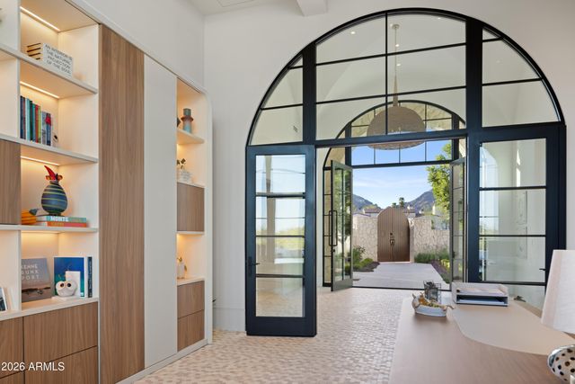 6541 N 48th Street, Paradise Valley, AZ 85253