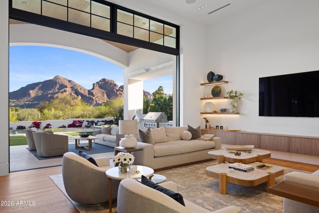 6541 N 48th Street, Paradise Valley, AZ 85253