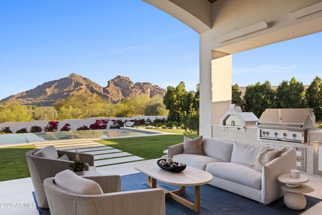 6541 N 48th Street, Paradise Valley, AZ 85253