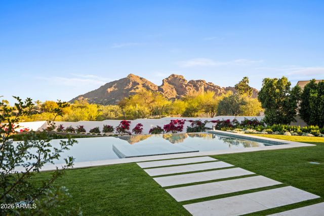 6541 N 48th Street, Paradise Valley, AZ 85253