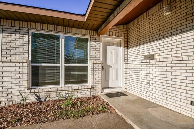 9534 Kerrwood Lane, Houston, TX 77080