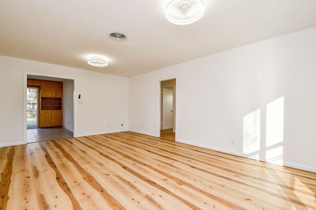 9534 Kerrwood Lane, Houston, TX 77080