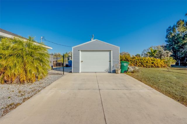 3714 GULF BREEZE LANE, Punta Gorda, FL 33950