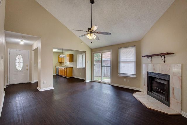 6729 Windwillow Drive, Fort Worth, TX 76137
