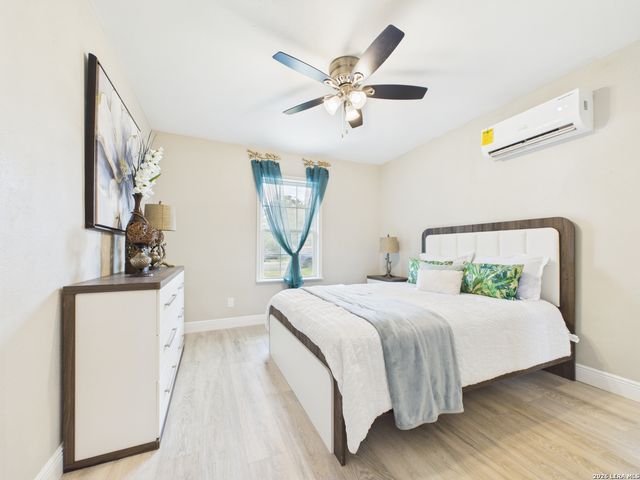 447 E Rampart, San Antonio, TX 78216