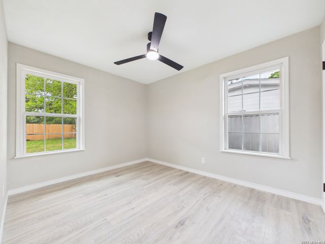 447 E Rampart, San Antonio, TX 78216