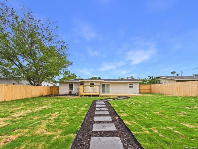447 E Rampart, San Antonio, TX 78216