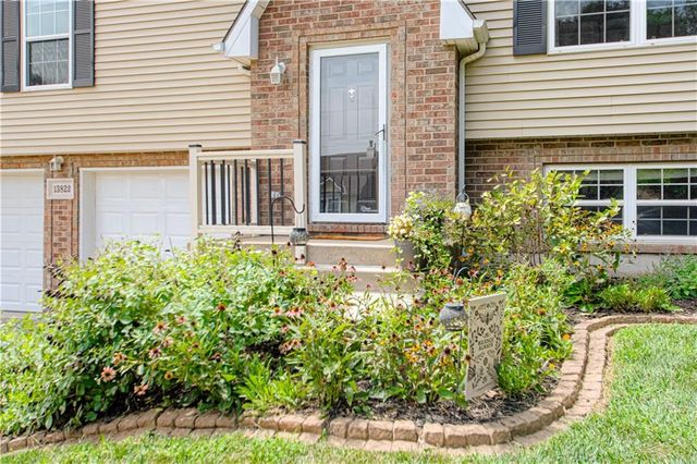 13822 S Acuff Street, Olathe, KS 66062
