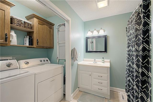 13822 S Acuff Street, Olathe, KS 66062