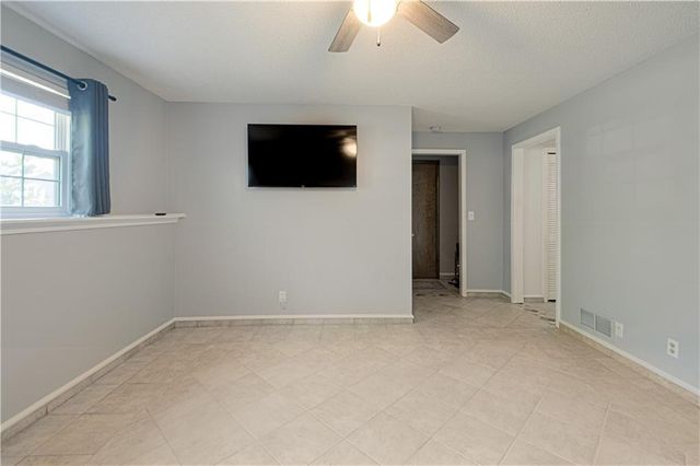 13822 S Acuff Street, Olathe, KS 66062