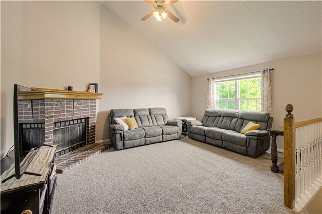 13822 S Acuff Street, Olathe, KS 66062