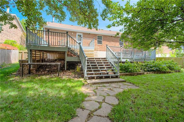 13822 S Acuff Street, Olathe, KS 66062