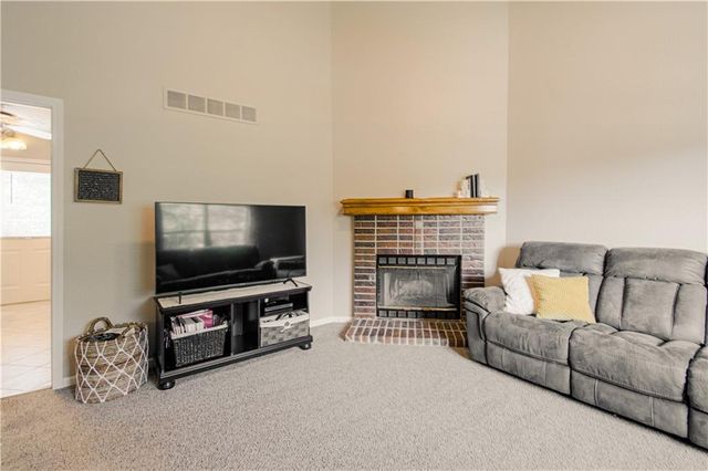 13822 S Acuff Street, Olathe, KS 66062