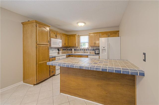 13822 S Acuff Street, Olathe, KS 66062