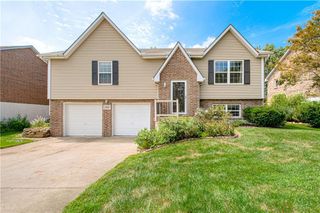 13822 S Acuff Street, Olathe, KS 66062