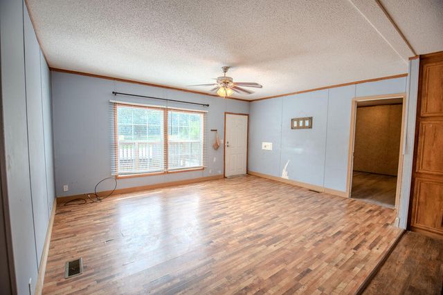 18526 KY Hwy 1247, Waynesburg, KY 40489