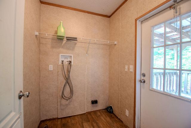 18526 KY Hwy 1247, Waynesburg, KY 40489