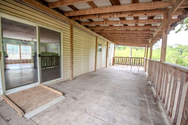 18526 KY Hwy 1247, Waynesburg, KY 40489