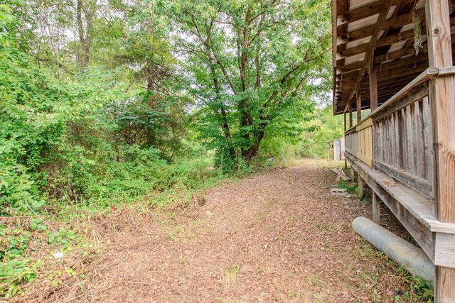 18526 KY Hwy 1247, Waynesburg, KY 40489