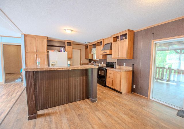 18526 KY Hwy 1247, Waynesburg, KY 40489