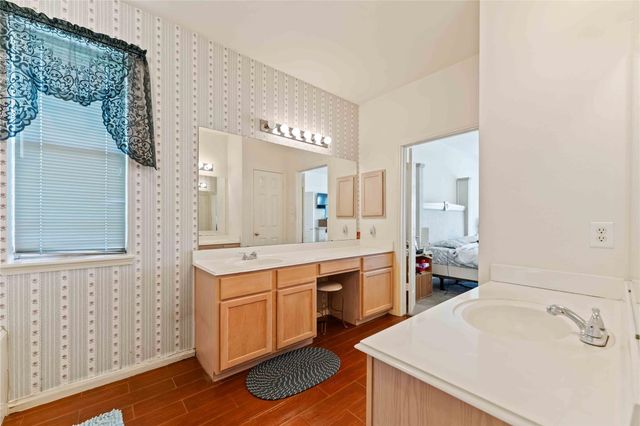 1906 Twin Tulip Court, Fresno, TX 77545