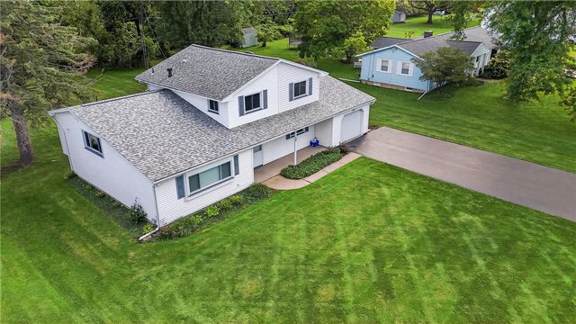 58 Anytrell Drive, Penfield, NY 14580